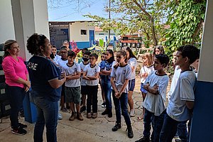 Alunos da Escola Municipal Alzira Borges Souto em visita à Estação de Tratamento de Água (ETA)